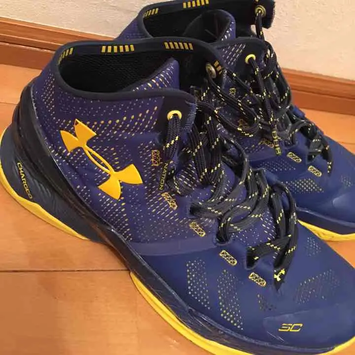 希少　箱付　カリー2.5 CURRY2.5 プレイオフ　足裏だけ少し汚れあり 希少 箱付 カリー2.5 CURRY2.5 プレイオフ 足裏だけ少し汚れあり