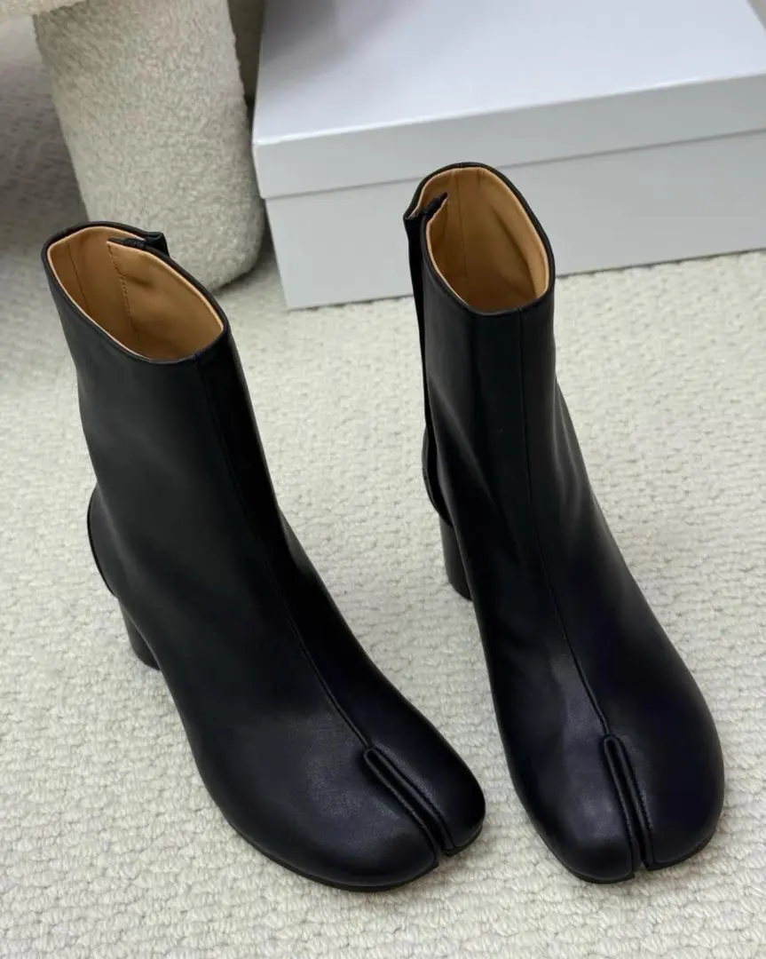 Thumbnail of Maison Margiela Black Open Toe Long Boots Mid Heel 36