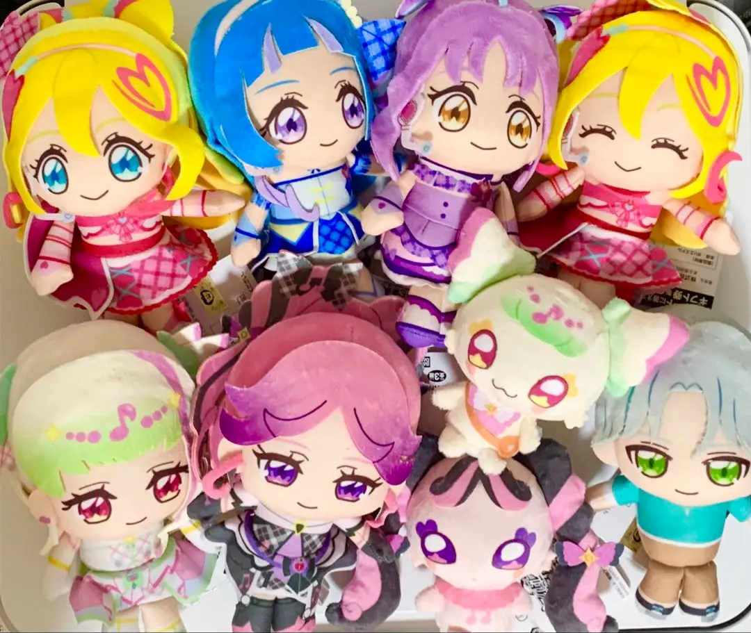 Thumbnail of Kimi to Idol PreCure Korotto Marumaru Plushie