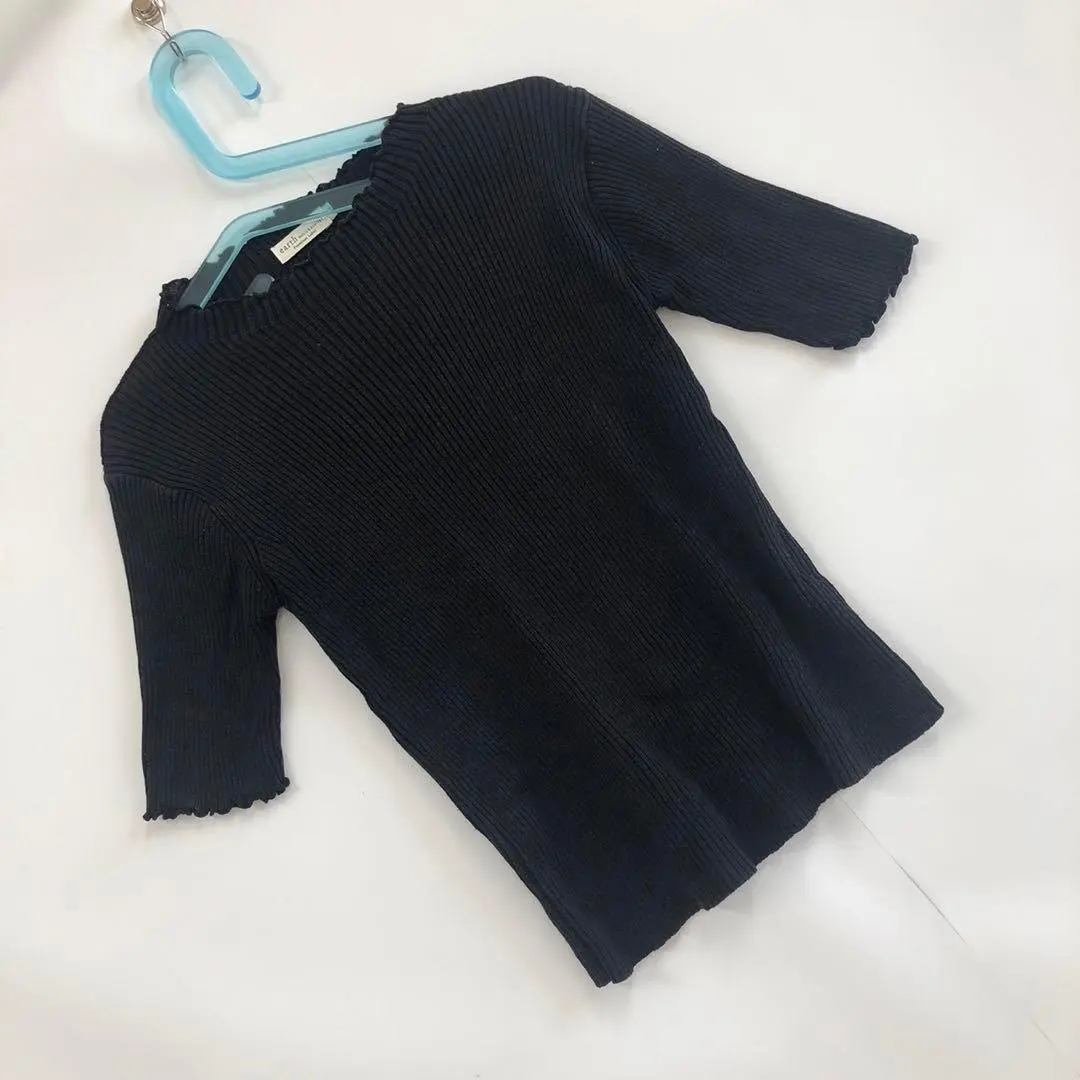 Thumbnail of earth cut-and-sew top, simple, black, short sleeve, cute