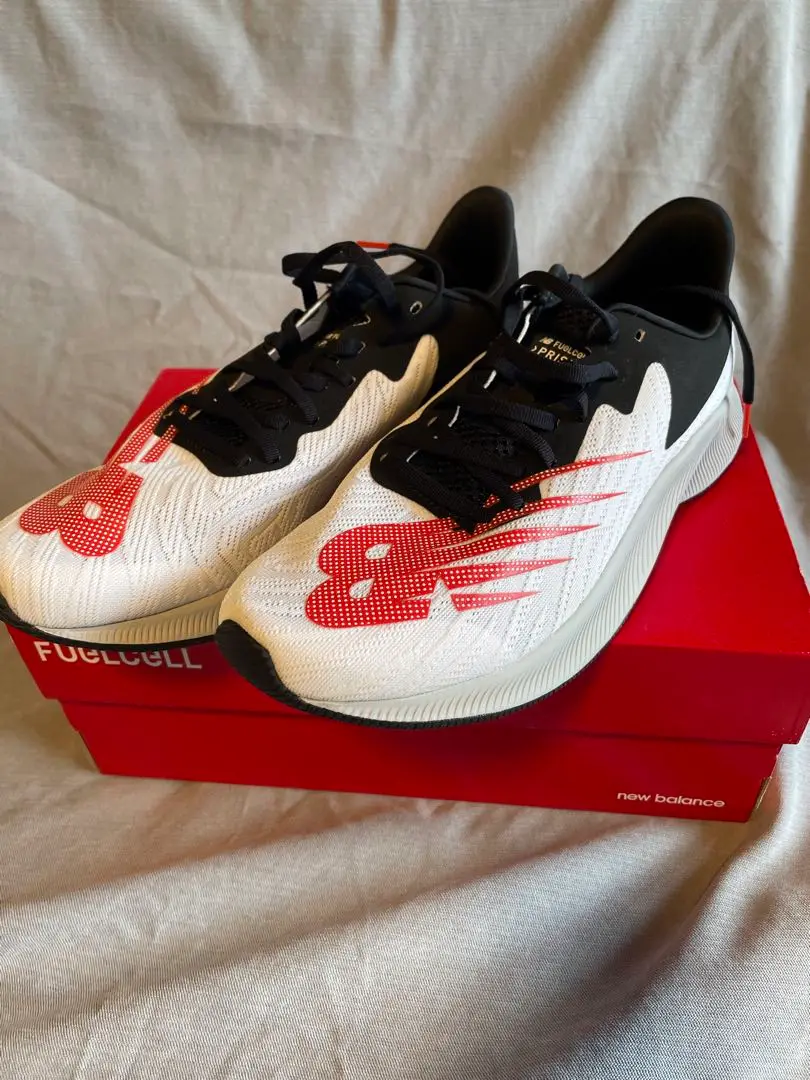Amazon.com | New Balance Men's FuelCell Prism V1 Running