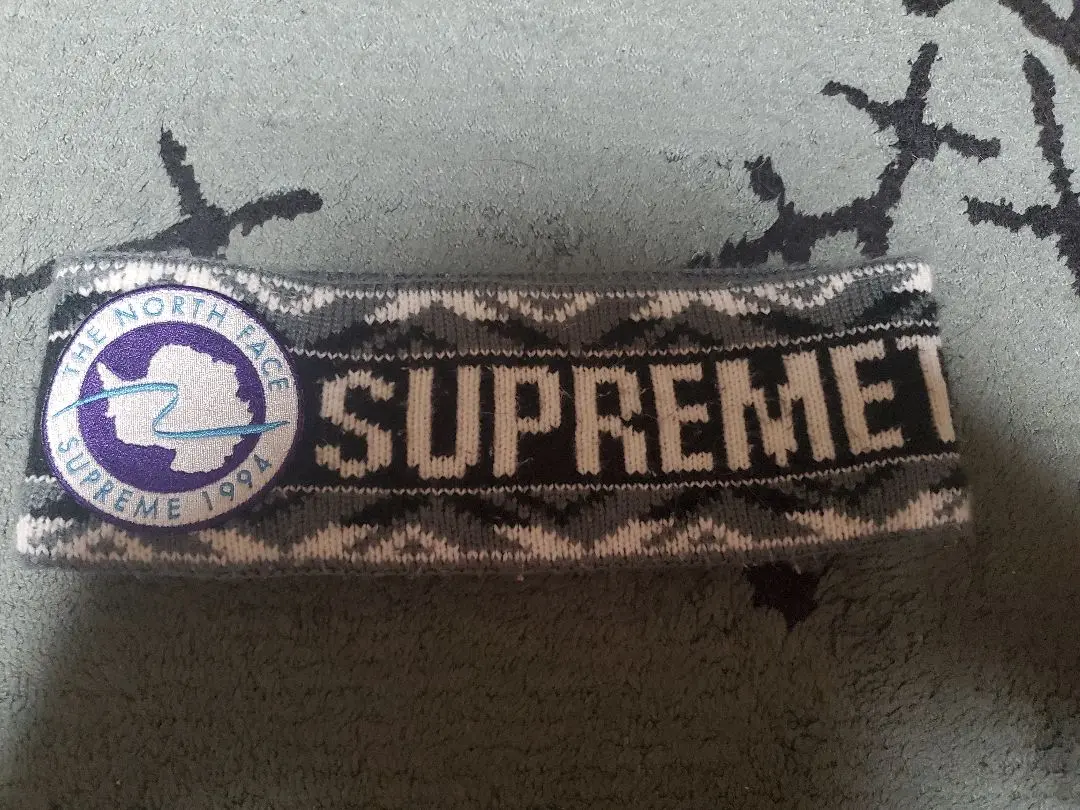 Supreme（ヘアバンド）のフリマアイテム一覧