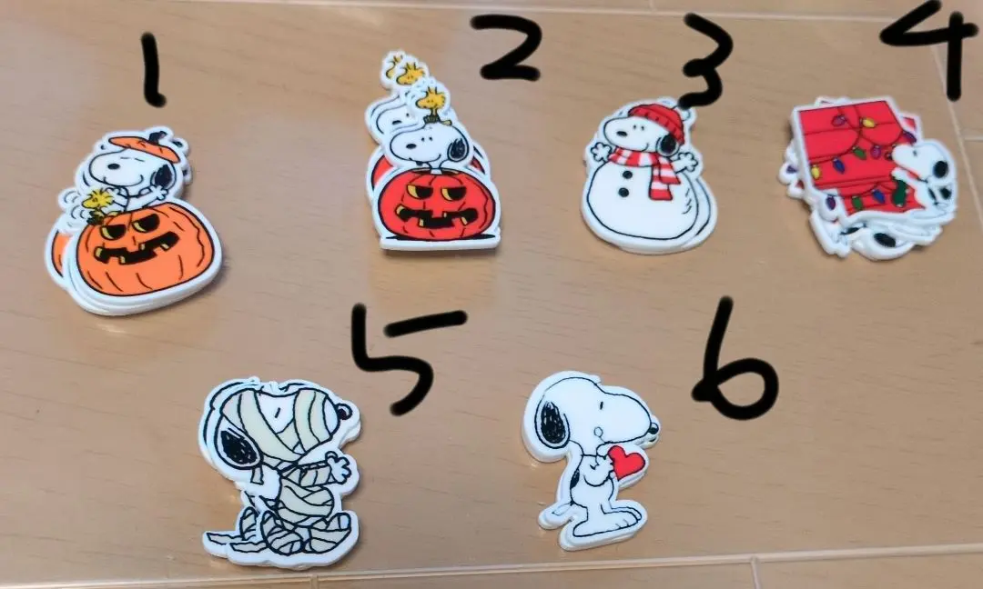 スヌーピー　コスチュームキーチェーン　ハロウィンパンプキン　ミイラ　キーホルダー スヌーピーと一緒に過ごすハロウィン！大好きな人と一緒に付け