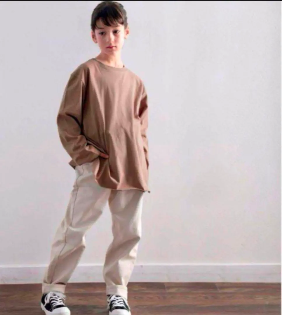 Thumbnail of Classical Elf Side Slit Big Silhouette Long Sleeve T-shirt