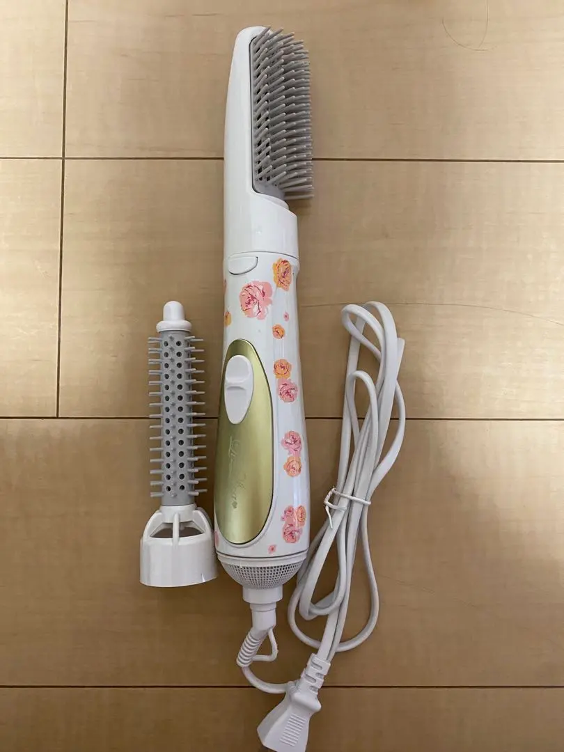 ♡限時1天特價‼︎LIZLISA吹風機♡ 的縮圖