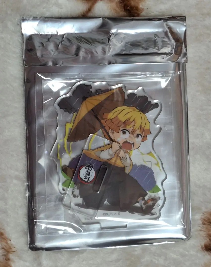 Thumbnail of Demon Slayer: Kimetsu no Yaiba ufotable Rainy Season Acrylic Stand Zenitsu Agatsuma