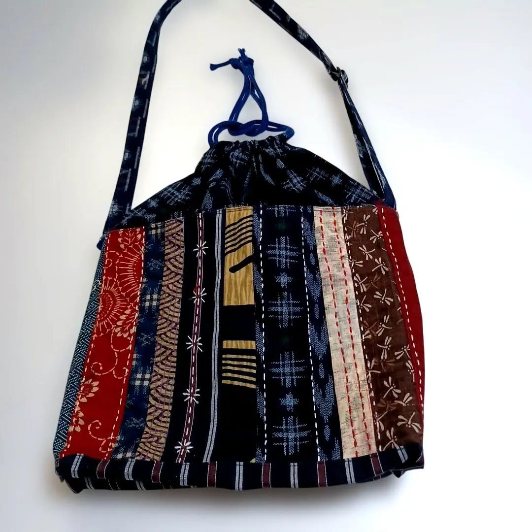 Thumbnail of Everyone loves it ♡♡ Drawstring shoulder bag