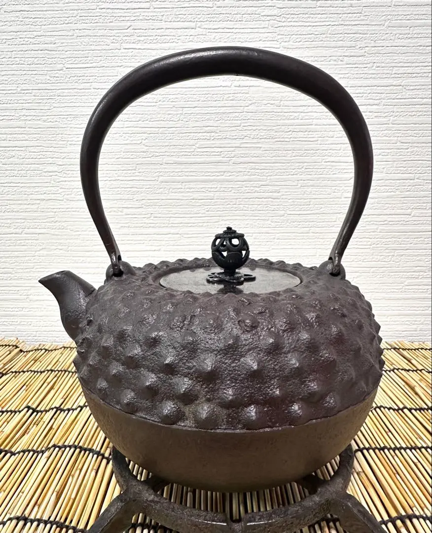 ＵＳＥＤ品、良品　敬典工房正寿堂山正人間国宝髙橋敬典作１５型姥口アラレ　南部鉄瓶 2025年最新】正寿堂 鉄瓶の人気アイテム - メルカリ