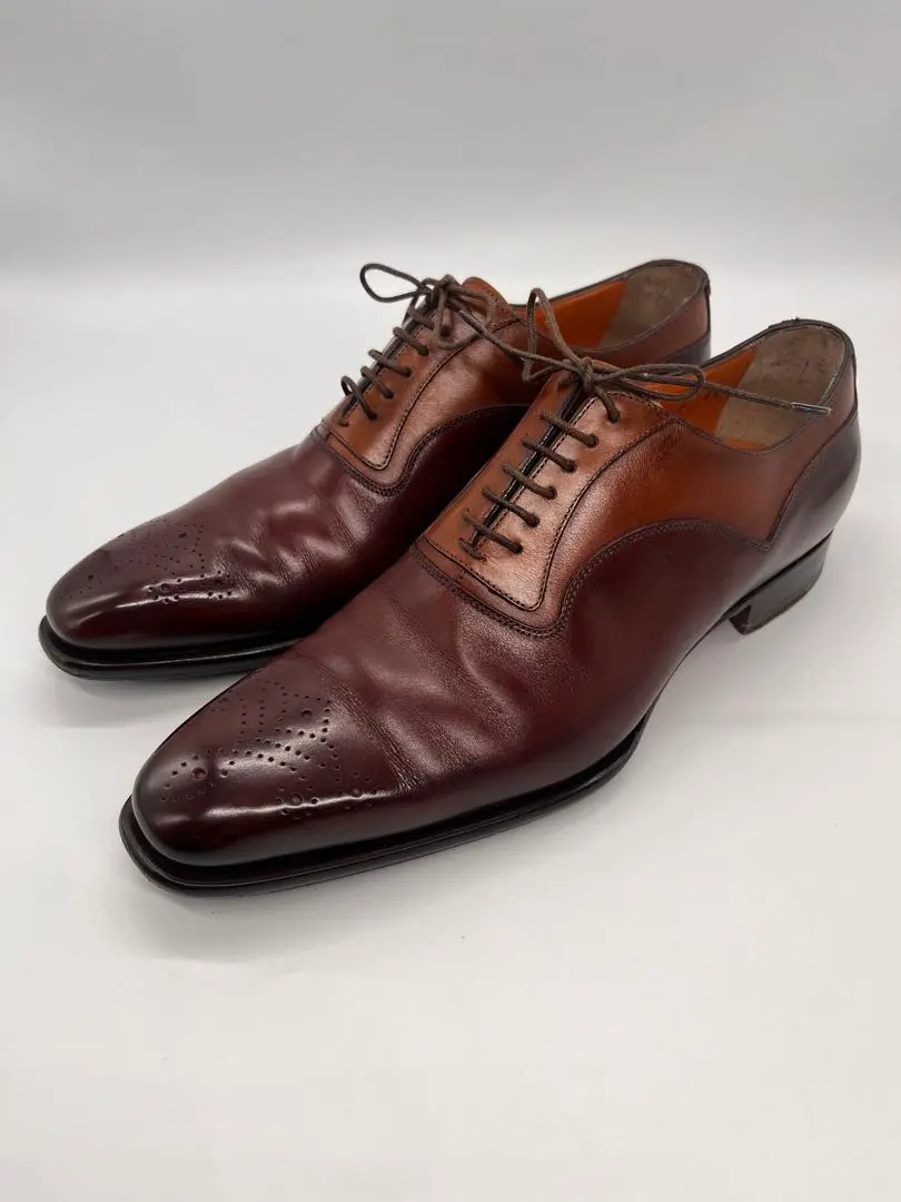 【極美品】Santoni ホールカット　UK5.5(25相当) 茶色 2025年最新】santoni ホールカットの人気アイテム - メルカリ