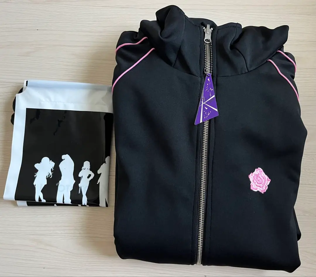 HARE（ハレ）の「プロジェクトセカイ×ZOZOZTOWN リバーシブル