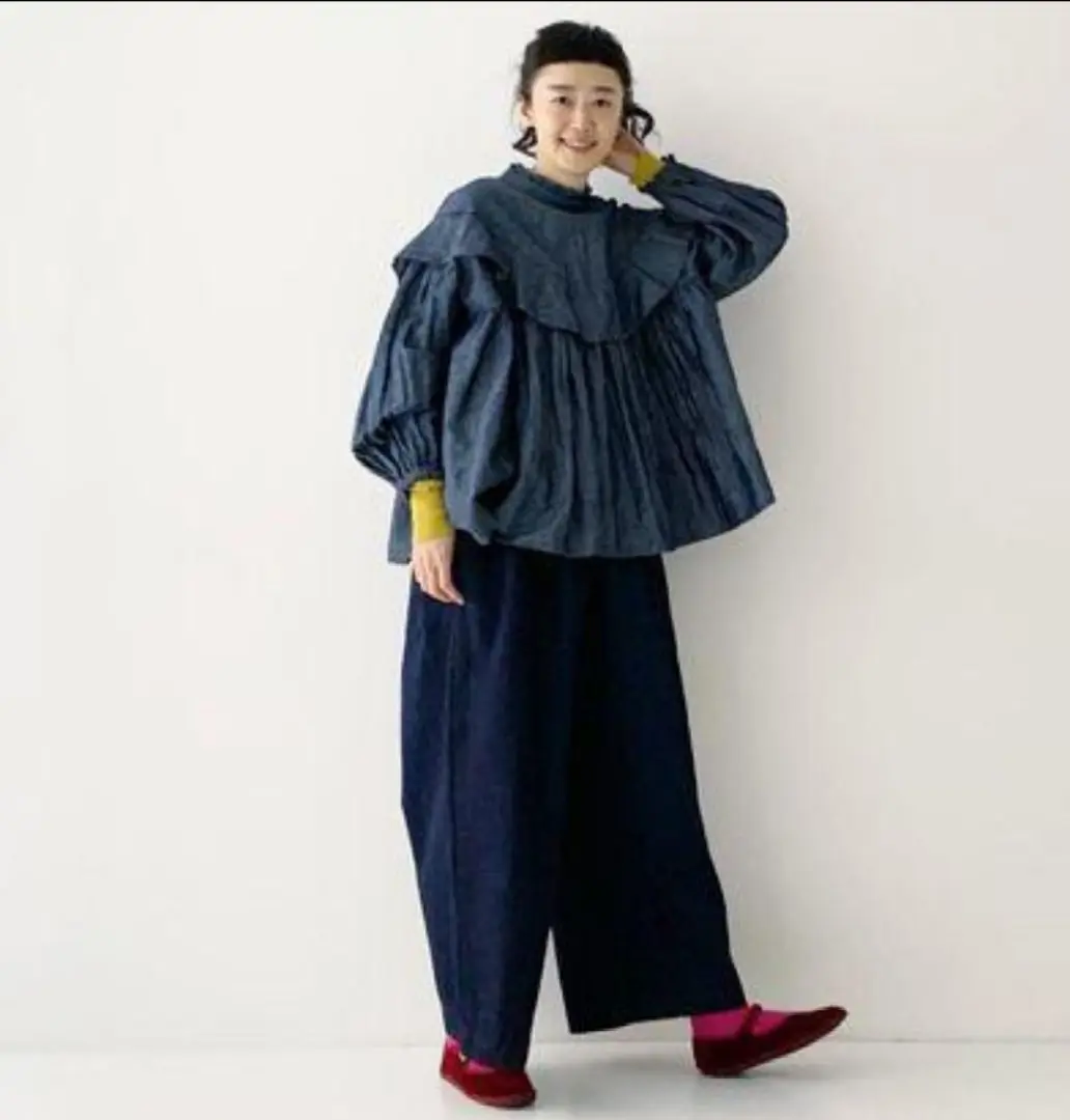 【ネストローブ】リネンダンガリーフリルシャツ ✤サマンサモスモス好きに ネストローブ】リネンダンガリーフリルシャツ ✤サマンサ