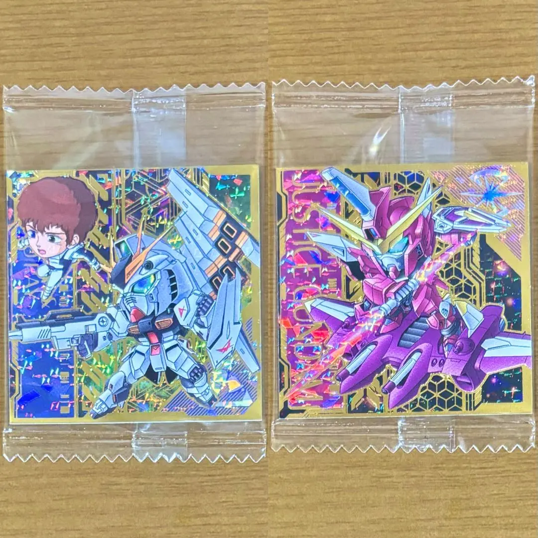 Thumbnail of Gundam Seal Wafer 4 ν Gundam & Amuro Justice UR 2-piece set