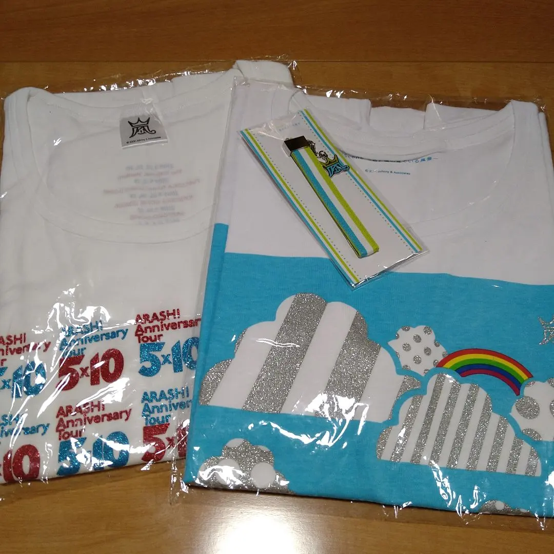 2025年最新】嵐 5×10 Tシャツの人気アイテム - メルカリ