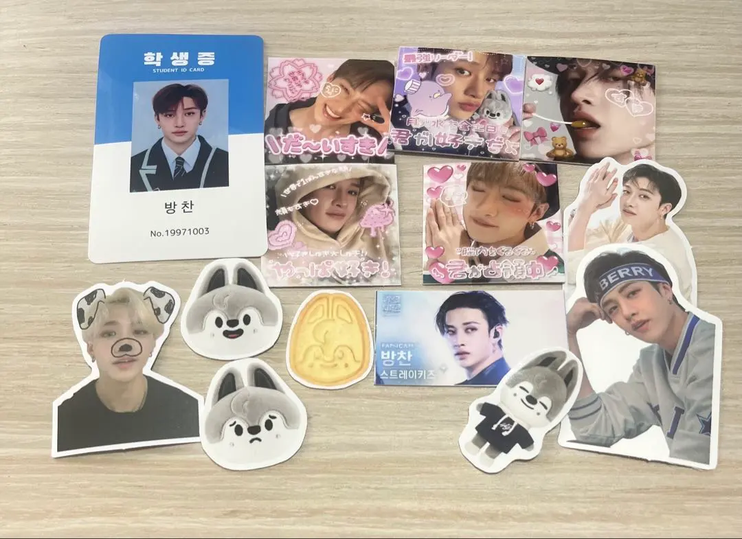 Thumbnail of Bang Chan (Chan) stickers, square seals, bonus items, bulk sale set ③