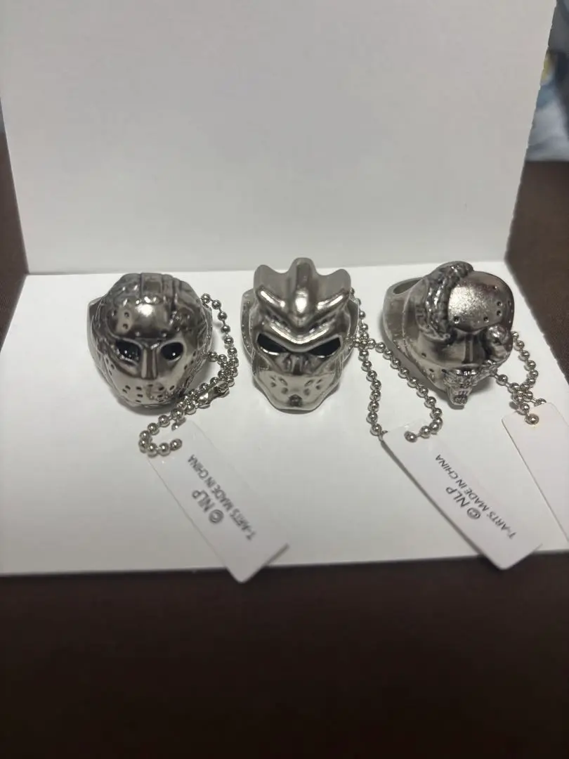 13日の金曜日　アクセサリーセット Friday the 13th - Camp Crystal Lake Accessory Set – NECA