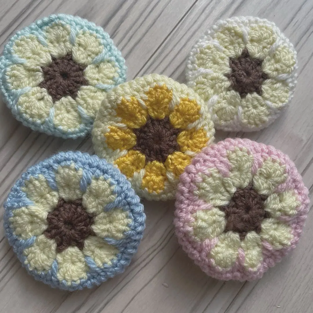 Thumbnail of Set of 5 Handmade Acrylic Sunflower Scrubbers