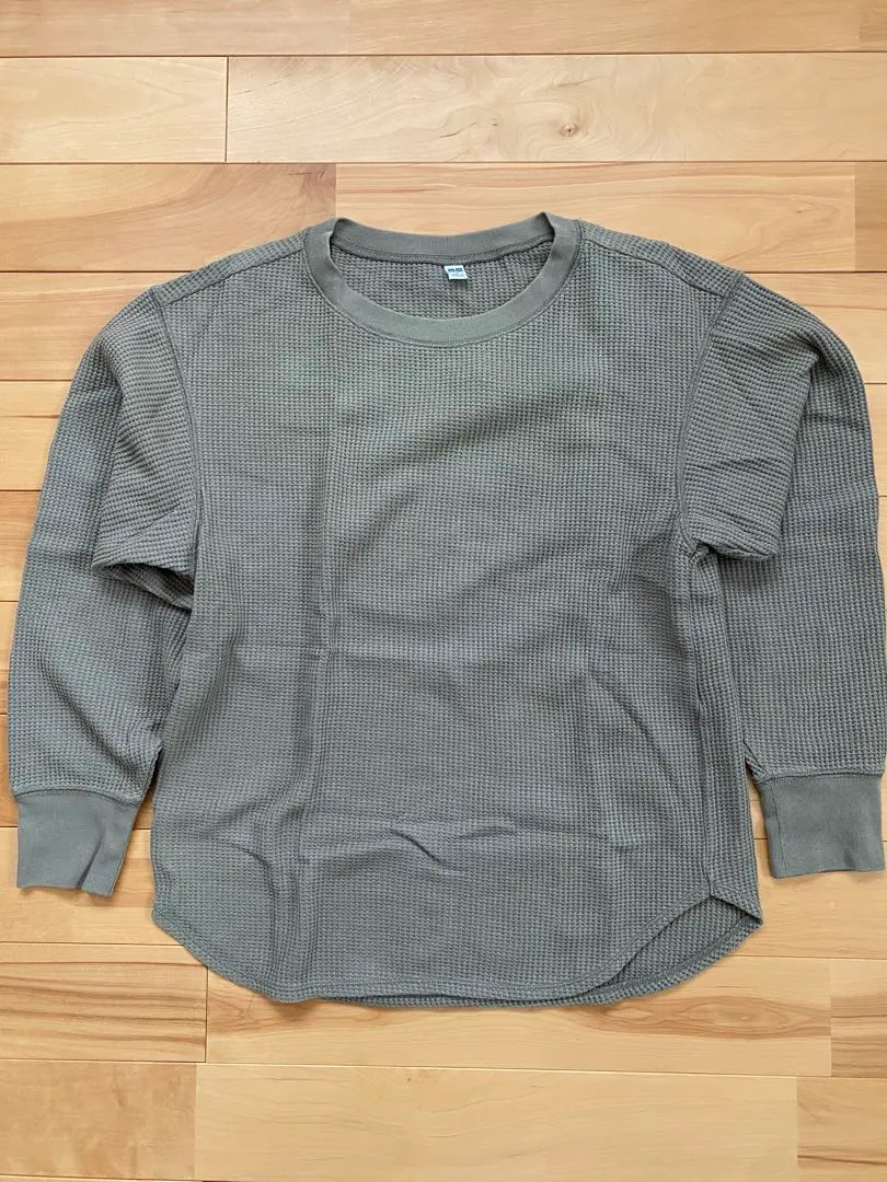 Thumbnail of UNIQLO Waffle Long-Sleeve T-Shirt, Khaki, S