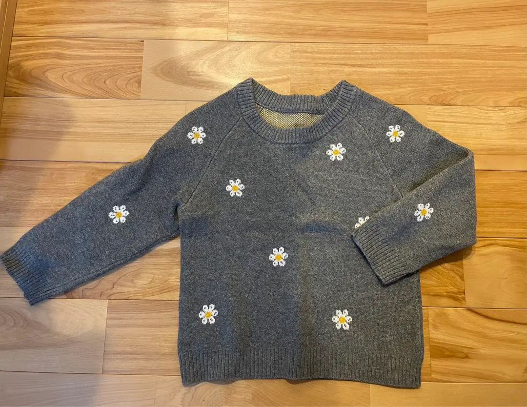 SHEIN 灰色 花卉刺繡 針織毛衣 2-3Y 的縮圖