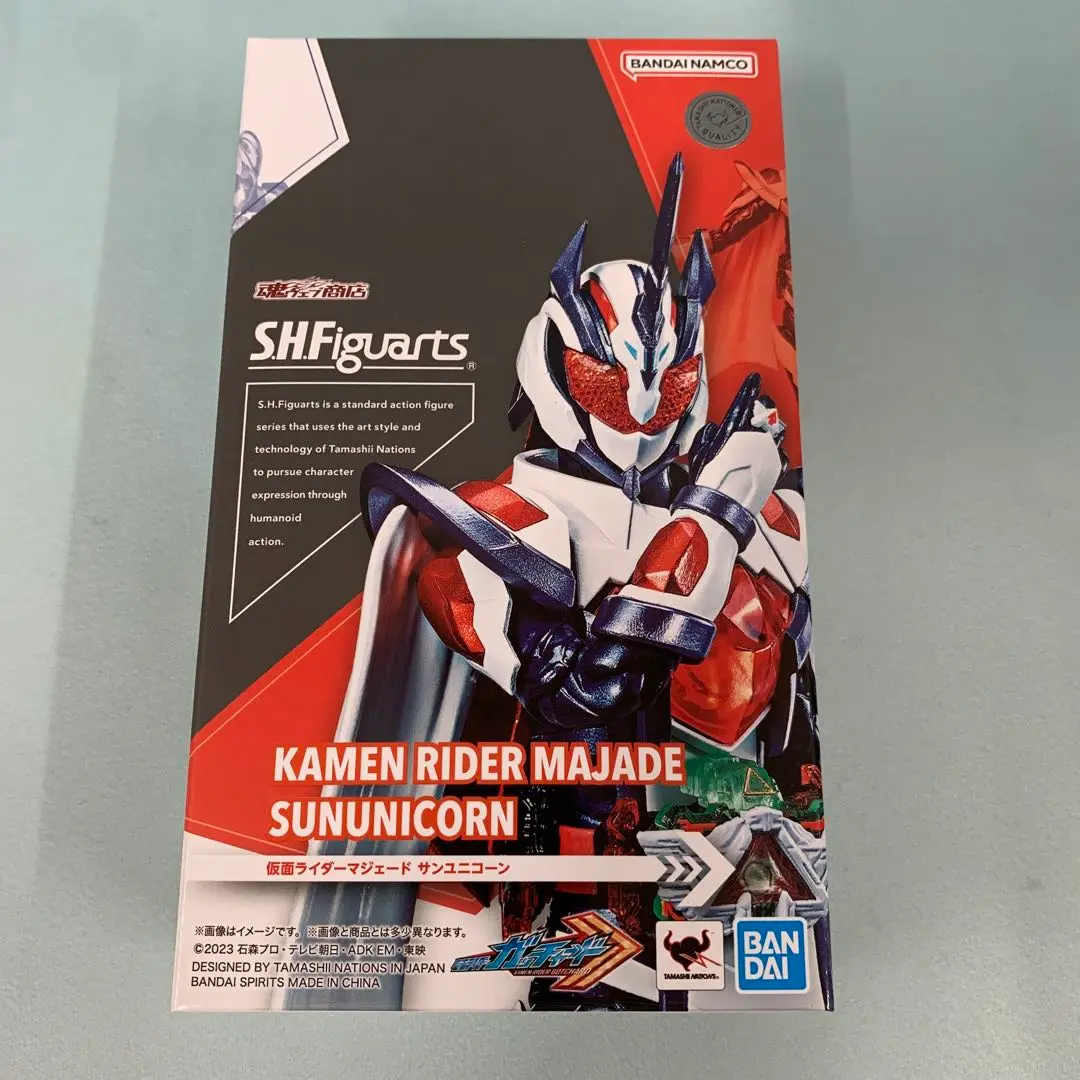 Amazon.co.jp: S.H.Fig uarts 仮面ライダーマジェード サン