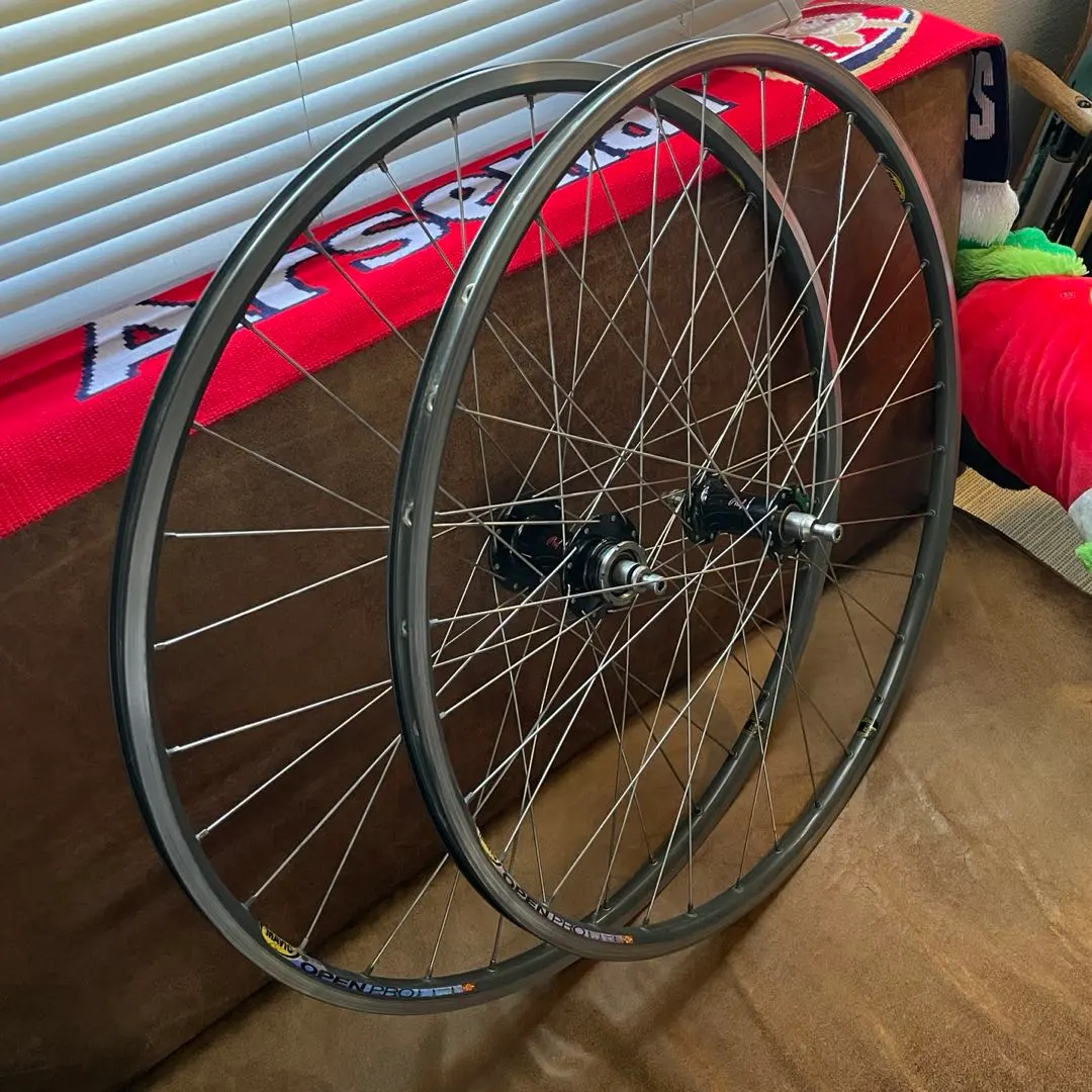 mavic open pro 32　手組みスプロケ、タイヤ付き mavic open pro 32 手組みスプロケ、タイヤ付き