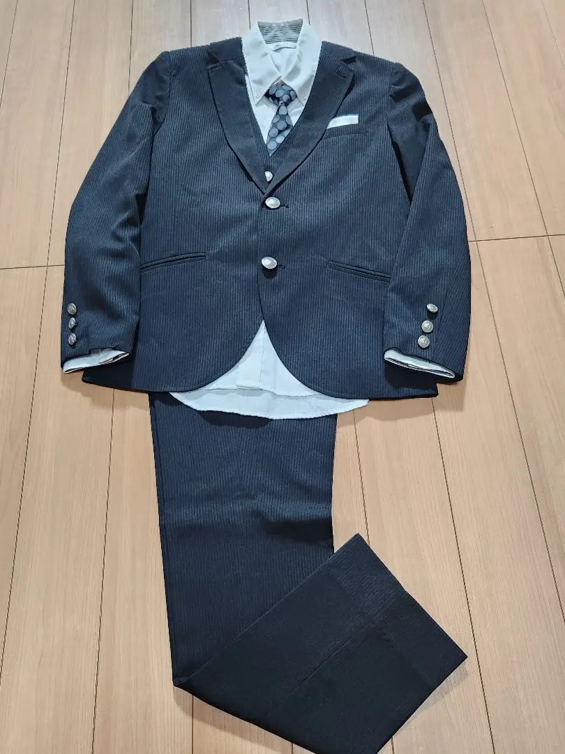 Thumbnail of Mine River Formal Suit with Vest 150cm