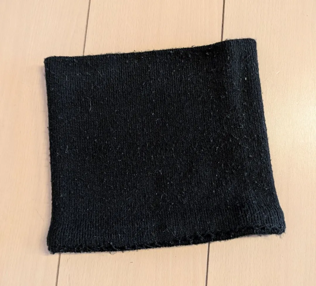 Thumbnail of Black knit neck warmer