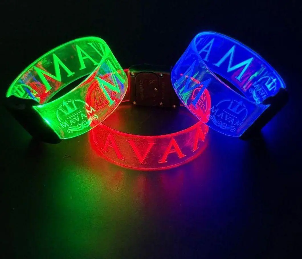 chun.　マバムブレスレット　50個 白發中 ブレスレット 】 mahjong - “chun” bracelet for ladies