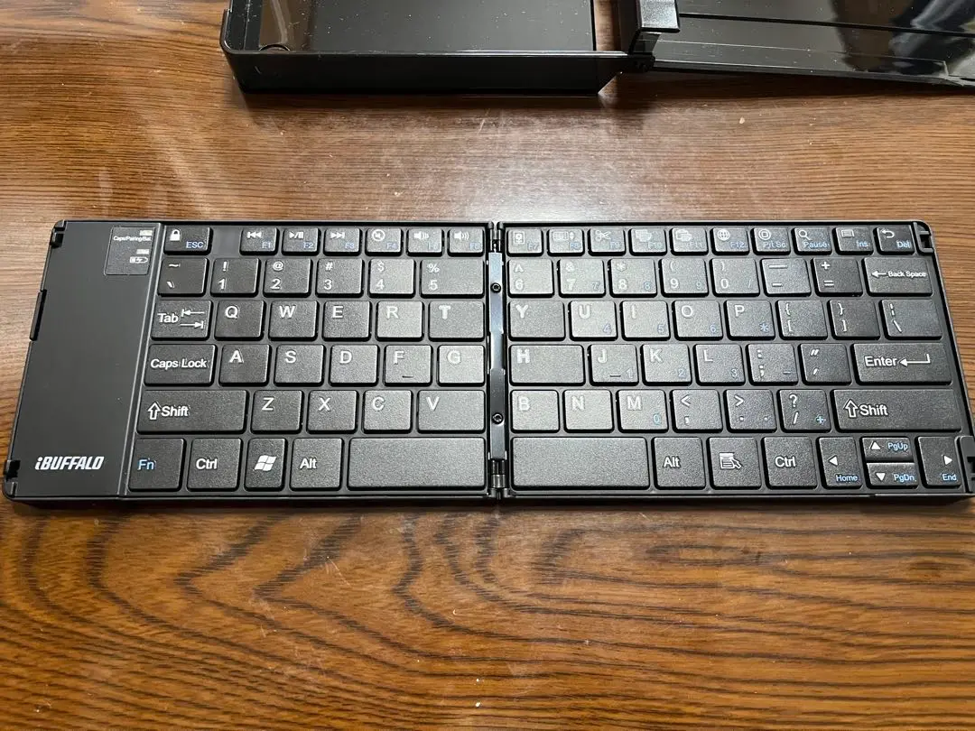 iBUFFALO Bluetooth3.0対応 折りたたみキーボード ケース付き ブラック  BSKBB15BK i8my1cf Amazon.co.jp: iBUFFALO Bluetooth3.0対応 折りたたみキーボード