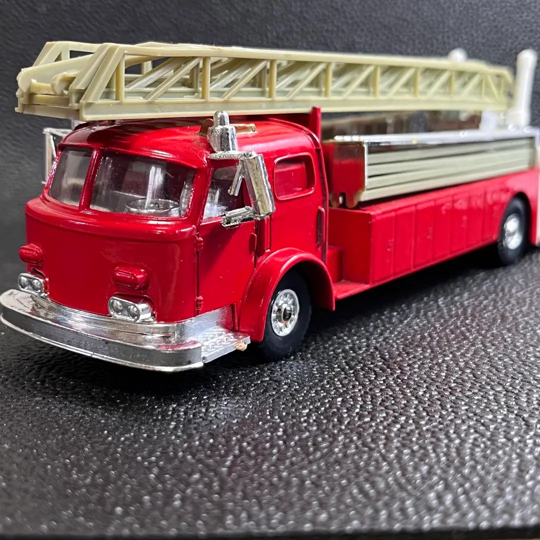 プレイアート　アメリカン　ラフランス　ラダーチーフ　ハシゴ　消防車　1/48 プラモデル :: 車 & バイク :: アメリカン ラフランス エアロ