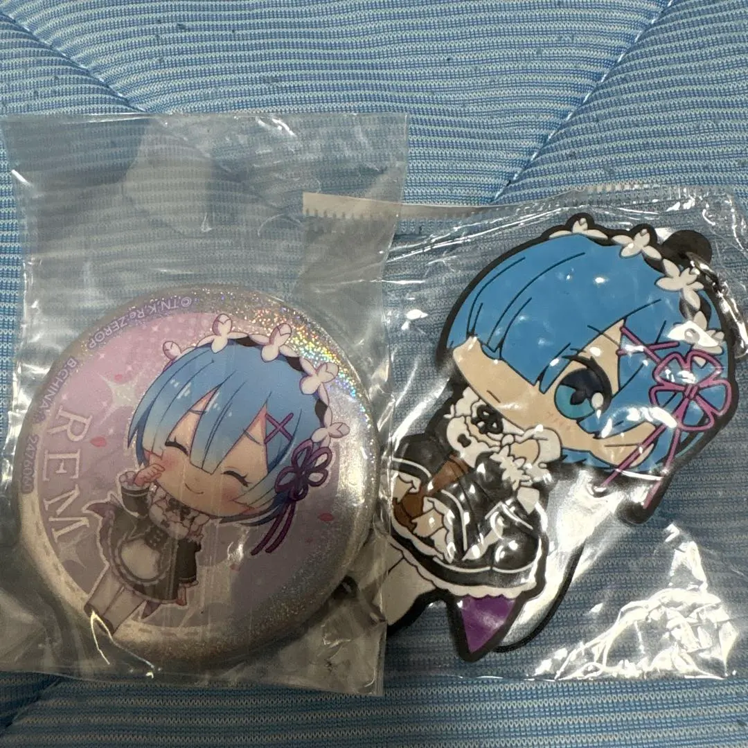 Thumbnail of Rem can badge, unopened gacha, rubber strap, Re:Zero