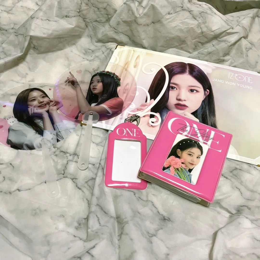 Wonyoung うちわ 4点セット売り 2025年最新】ウォニョ うちわの人気アイテム - メルカリ