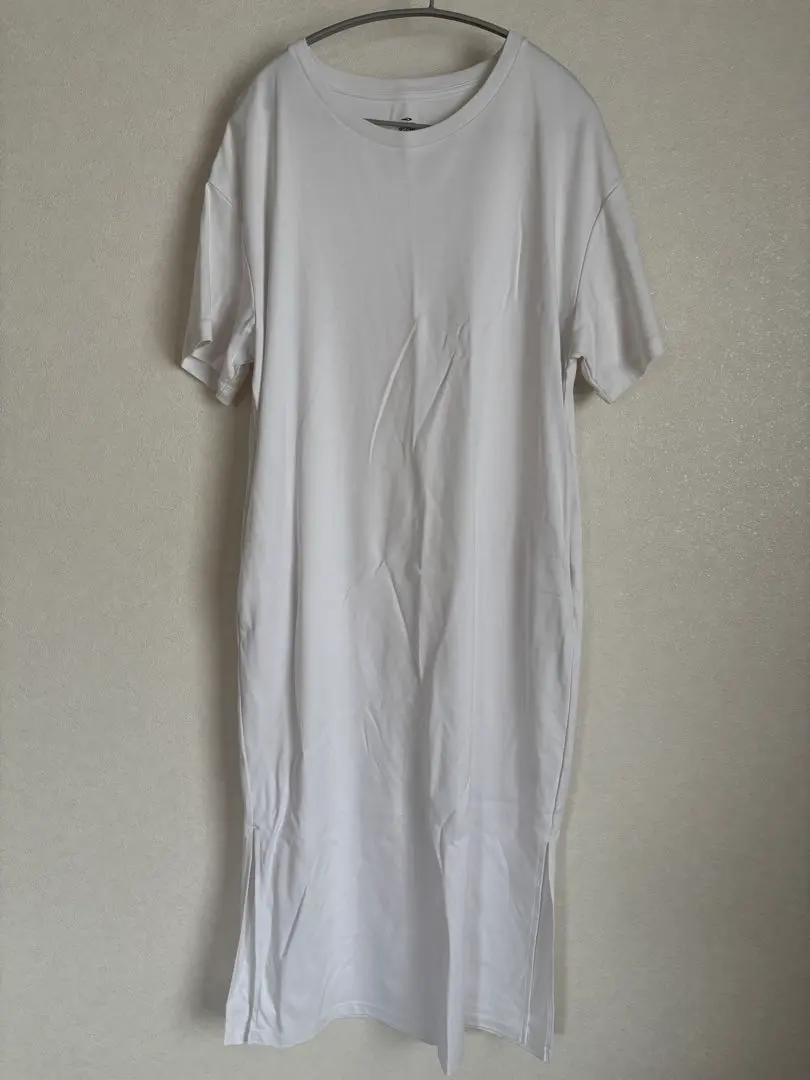 Thumbnail of TIGORA T-shirt dress, size L, white, short sleeves, long length