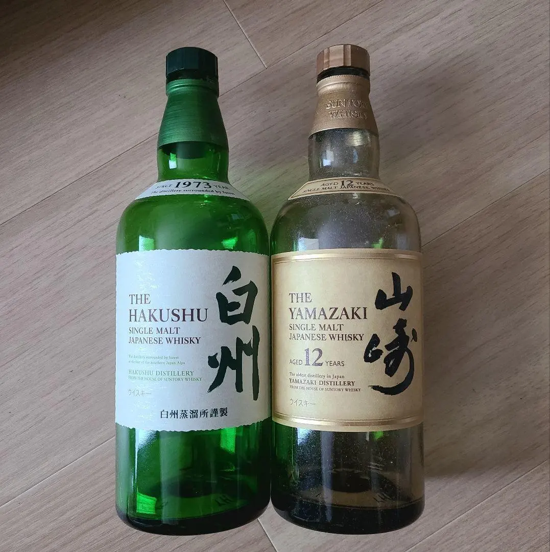 Thumbnail of [Empty Bottles] Set: Yamazaki 12 Year & Hakushu Single Malt Whisky