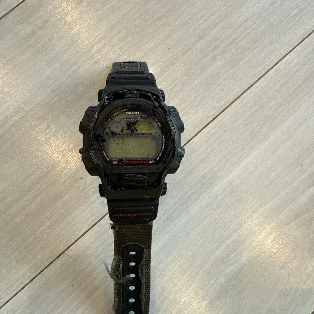 けん様　G-SHOCK DW-8500B-3 迷彩柄ベルト 未使用品☆ 2025年最新】G-SHOCK DW-8500の人気アイテム - メルカリ