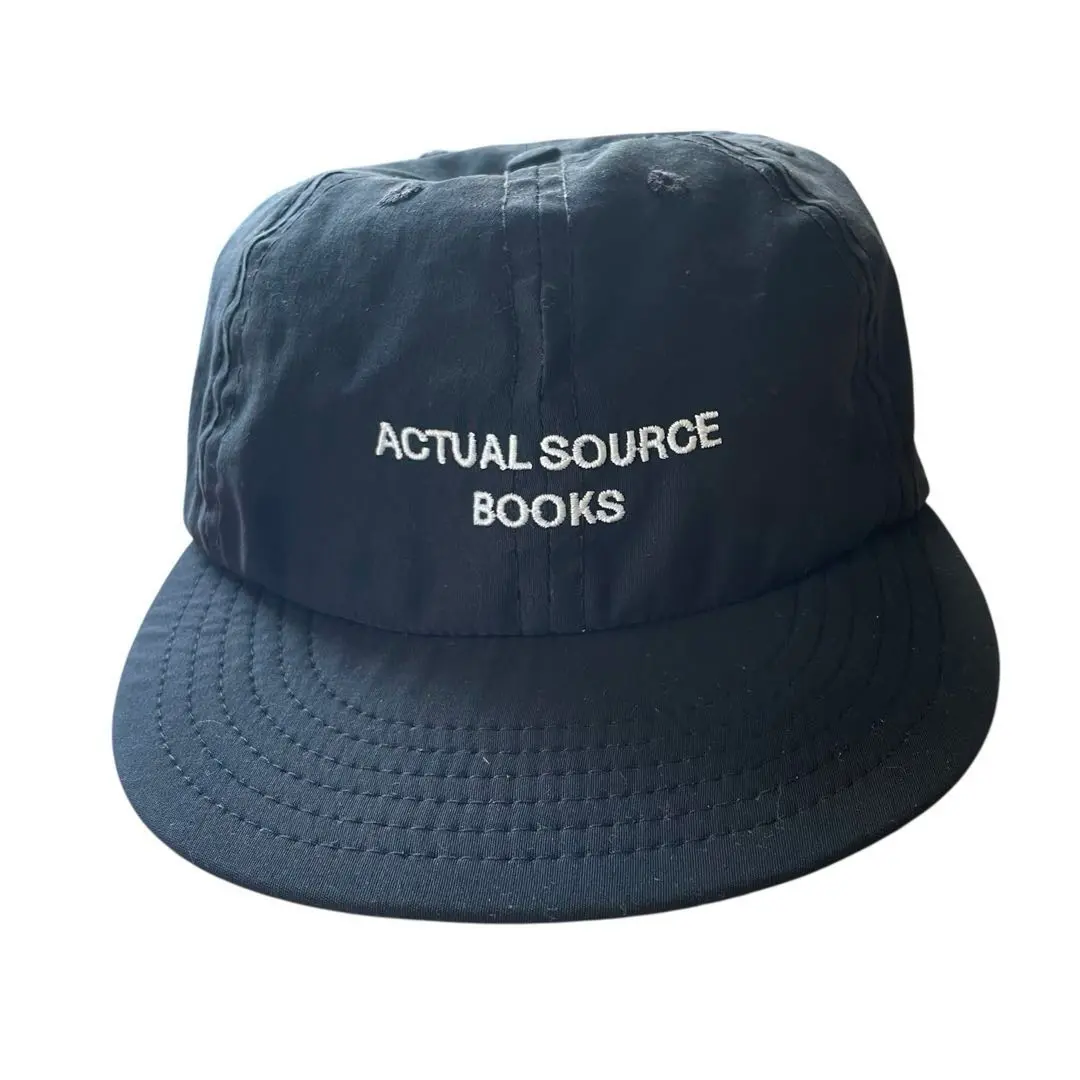 ACTUAL SOURCE BOOKS キャップ　超美品 2025年最新】actual source booksの人気アイテム - メルカリ