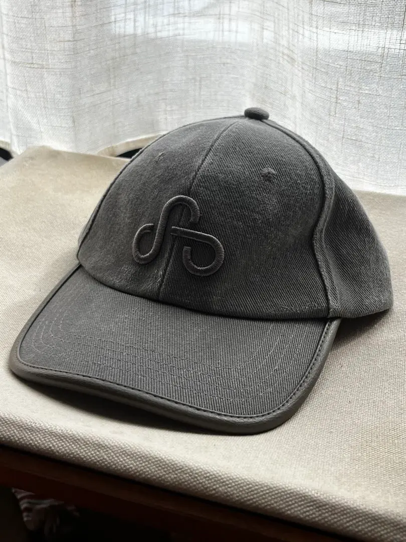 【美品】OAO HAUS キャップ　ユニセックス 美品】OAO HAUS キャップ ユニセックス