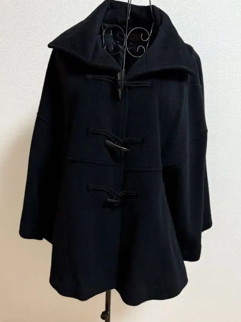 Thumbnail of Profile: Black Duffel Coat Style, Poncho/Cape Coat