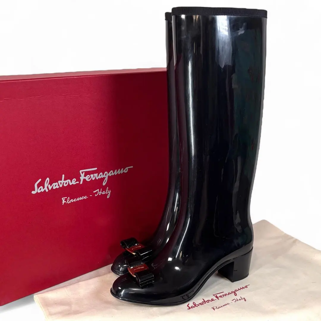新品未使用Salvatore Ferragamo ブラックロングブーツラバー長靴 新品未使用Salvatore Ferragamo ブラックロングブーツラバー長靴