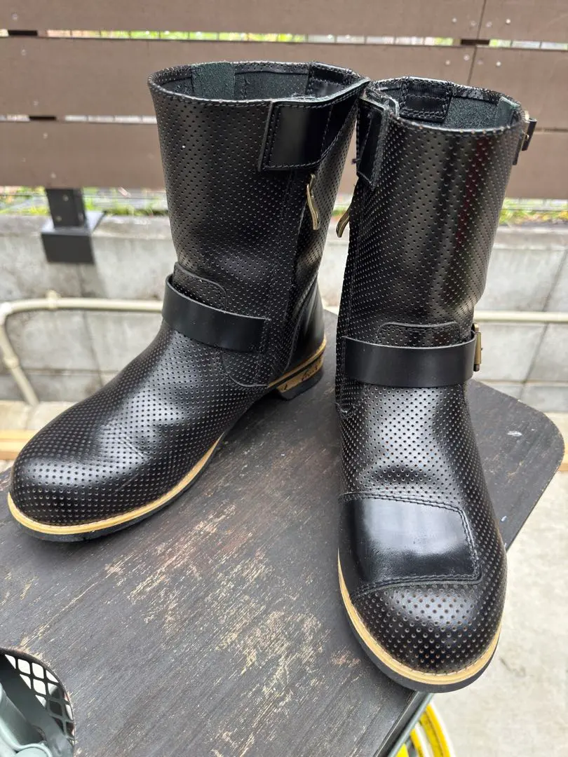 【美品】【半額以下】ワイルドウィング ファルコン パンチングレザー 25.5 公式 ワイルドウィング ファルコン 厚底 パンチングレザー WWM