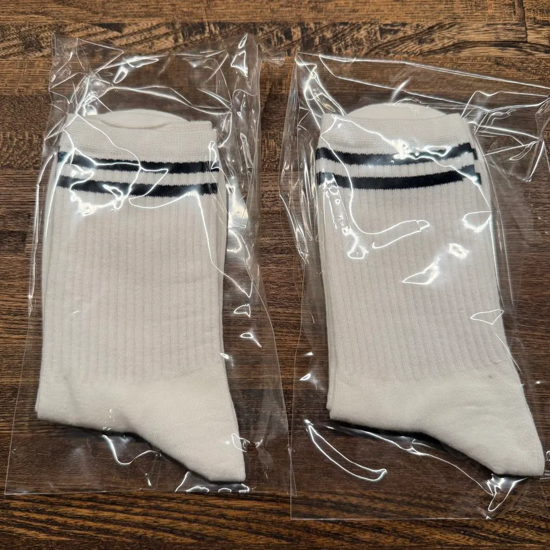 Thumbnail of White stripe socks, set of 2