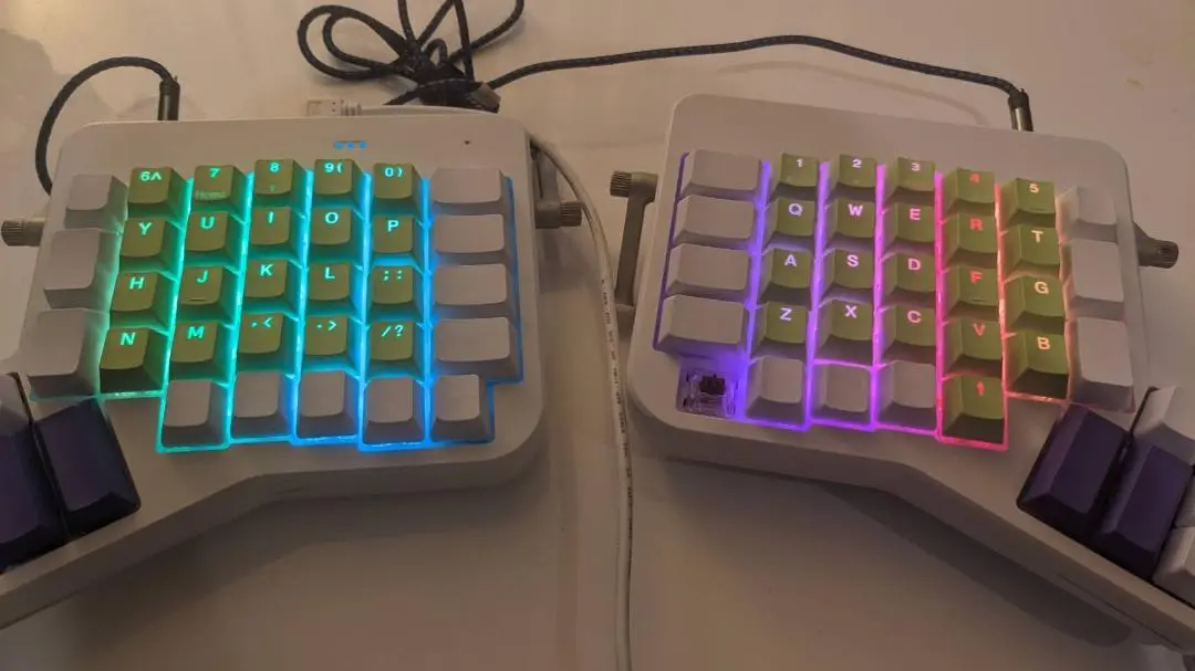 ErgoDox EZ キーボード レビュー | たらんぶらんな夢