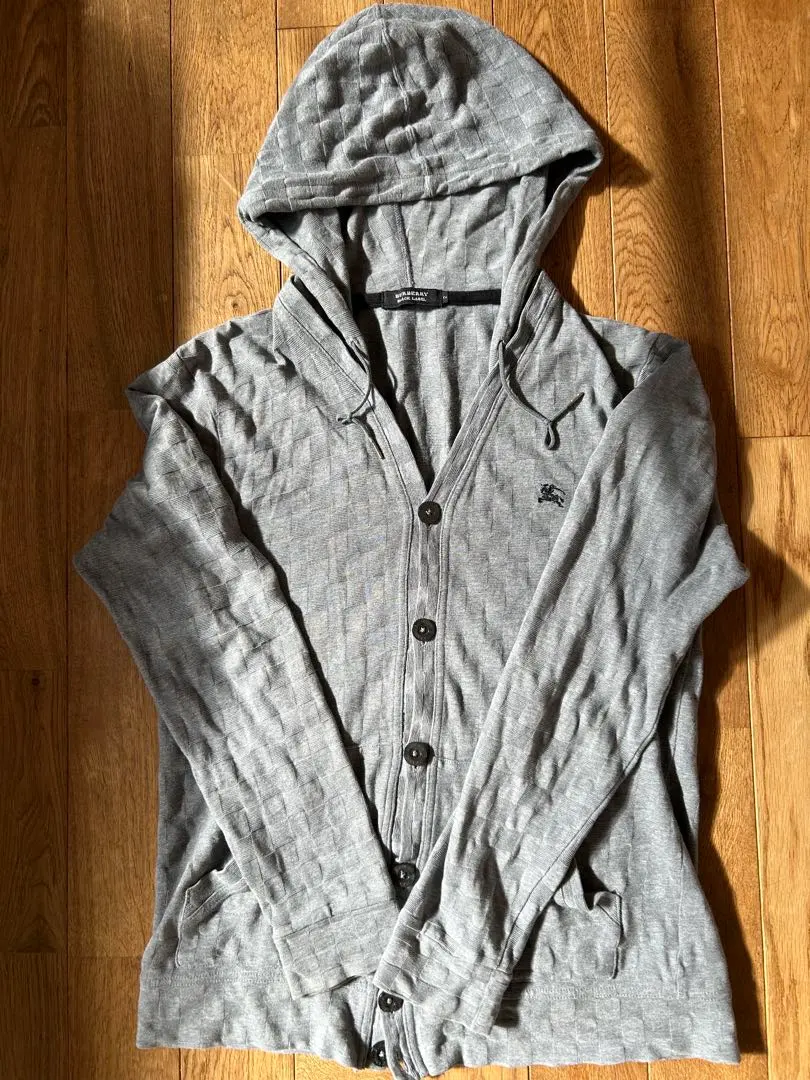 ✨極美品✨バーバリーブラックレーベル カーディガン ショールカラー ホースロゴ 2025年最新】BURBERRY BLACK LABEL カラー：グレイ系 カーディガンの