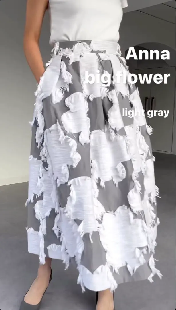 SHETokyo Anna Big flower グレー　36 SHETokyo Anna Big flower グレー36