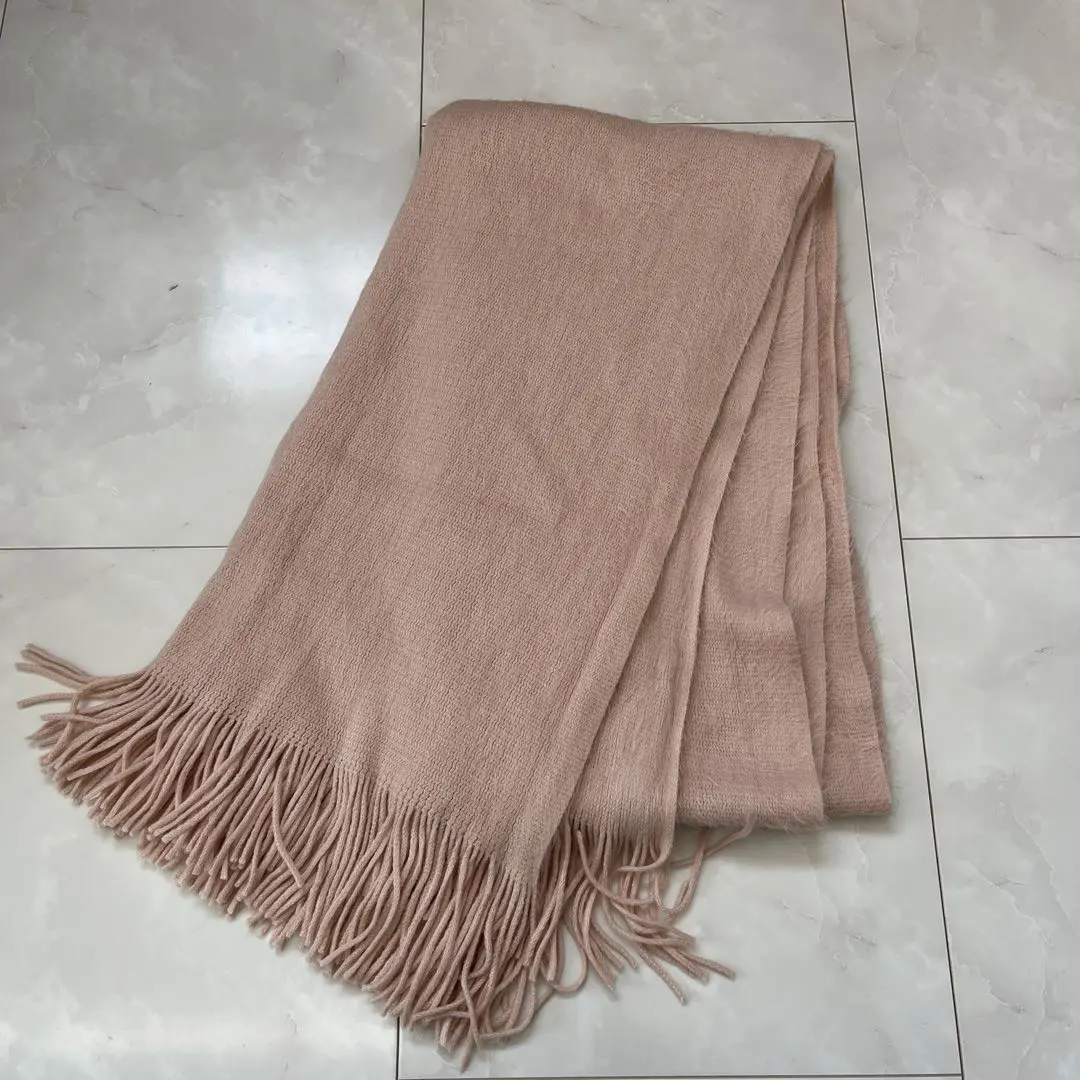 Thumbnail of H&M dusty pink muffler