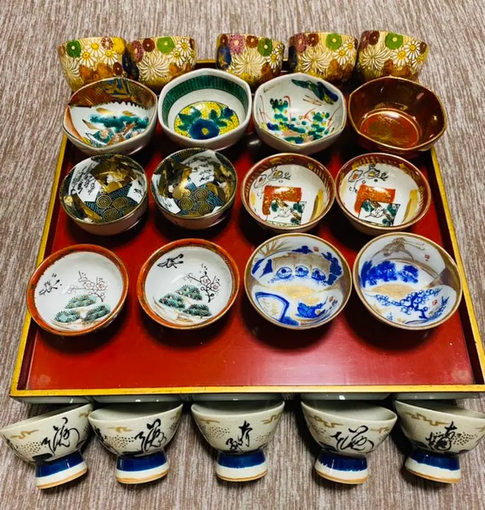 Thumbnail of Kutani-yaki Sake Cups - 22 Pieces - Floral Fill, Collection