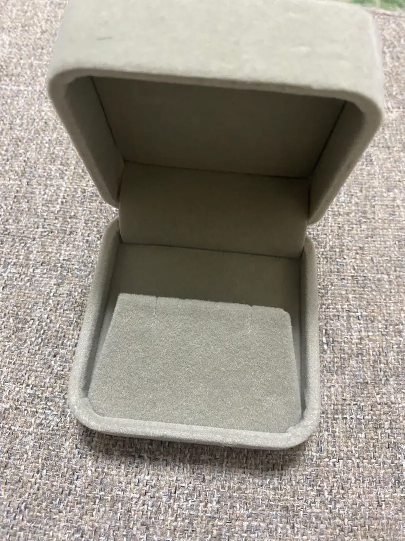 Thumbnail of Accessory case, necklace case