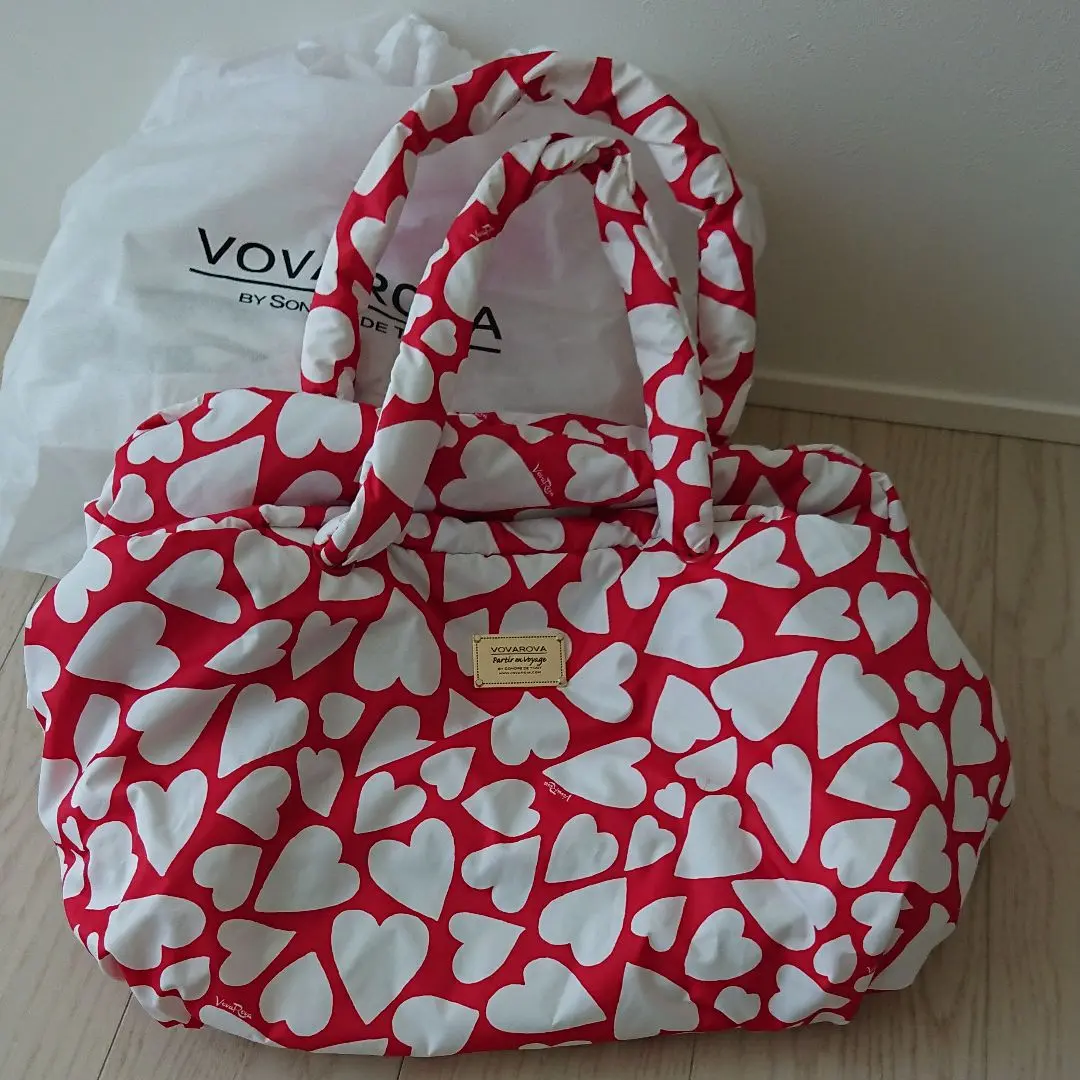 【新品未使用】VOVAROVA バッグとポーチ 新品未使用】VOVAROVAコラボkittyポーチ2点セット - メルカリ