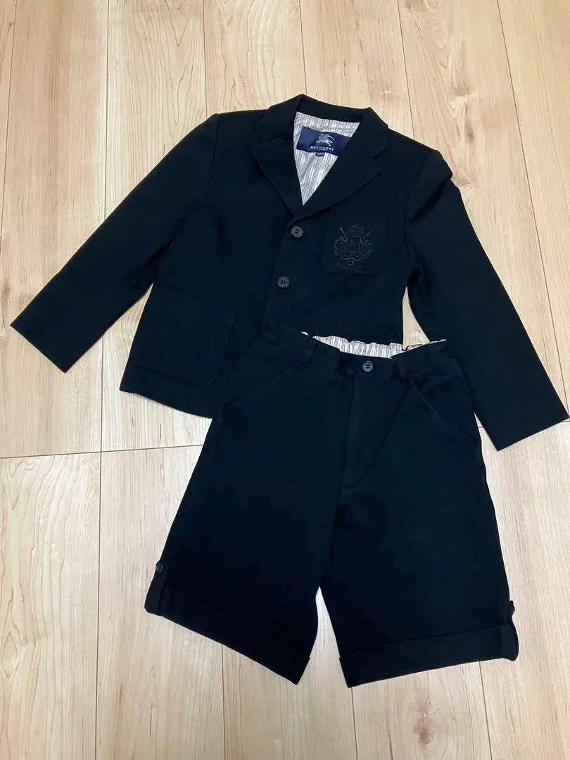 Thumbnail of Excellent Condition Burberry Suit 120 130 Black Black 7-5-3 Festival Entrance Ceremony/School Enrollment