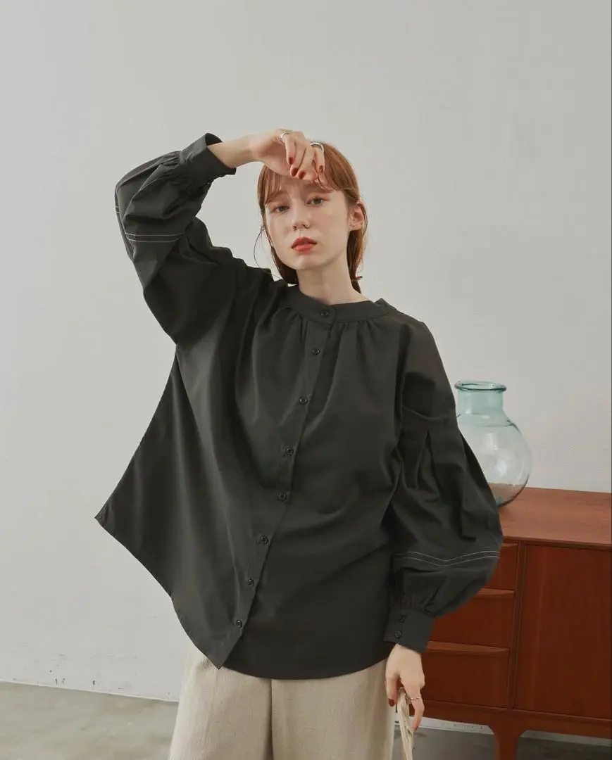 Thumbnail of hinari Volume Sleeve 2-way Blouse