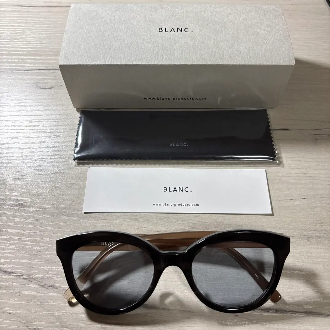 週末セール❗️完売品 B0025 BLANC. サングラス グレー　クリア 週末セール❗️完売品 B0025 BLANC. サングラス グレー クリア